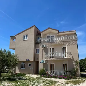 Saldi Apartmán Pakoštane